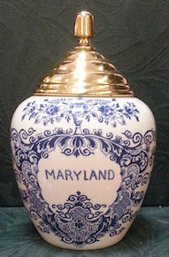 Royal Goedewaagen Delft Tobacco Jar